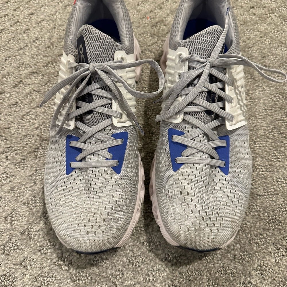 Men’s On Cloudswift Glacier/Cobalt Sz 10